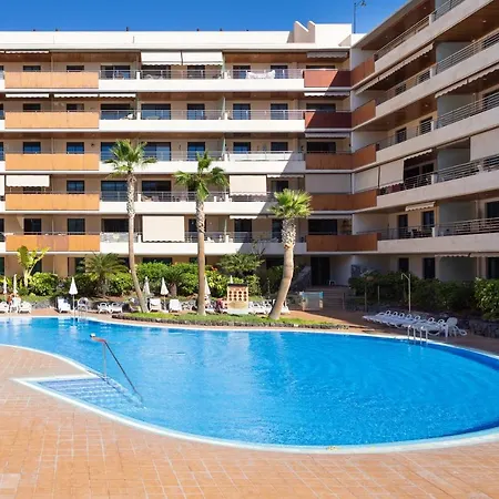 Home2book Stunning Sea Views & Pool Gigantes Appartement