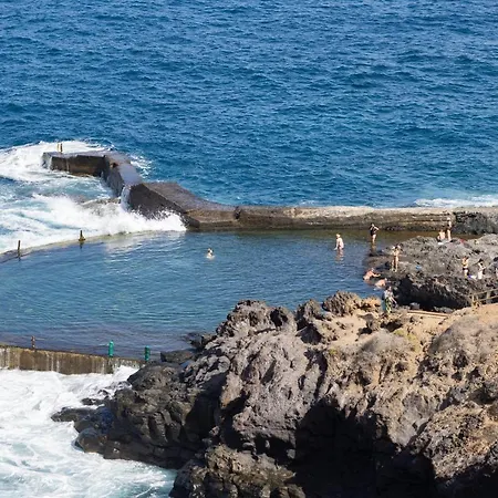 Home2book Stunning Sea Views & Pool Gigantes Appartement